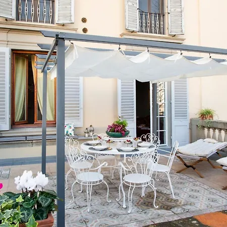 Contemporary Suites Florenz Exterior foto